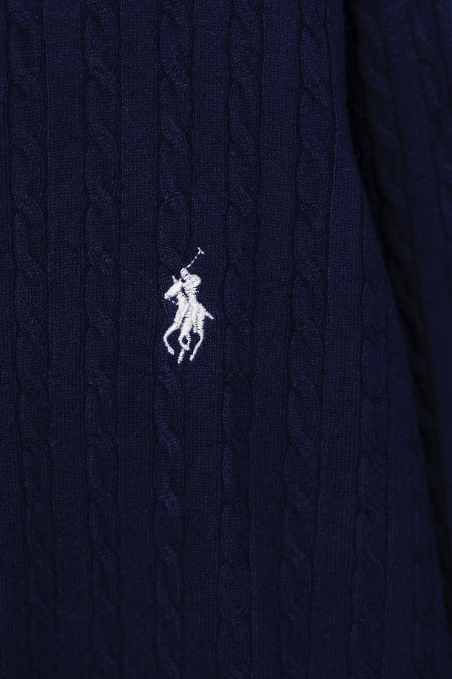 P170 Ralph Lauren Classic Round Neck Solid Color Pony Embroidered Logo Knitted Cardigan Long Sleeve Ralph Lauren Classic Basic Versatile Twist Knitted Cardigan Long Sleeve Main supply platform live broadcast Wholesale entity Replenish when out of stock Not removed from the shelves Quality 1:1 patterning Complete three standards Correct version of pony logo Imported quality cotton yarn Focus on high-end Cost-effective Good quality Needless to say Zhao Lusi's same style is really amazing, so sweet I'm so beautiful. This cardigan is really good-looking. It's simple and easy to wear. It's a must-have for goddess ootd. Good-looking clothes are never picky. A must-have in the wardrobe of goddesses. Size: S-XL. Color: black, apricot, gray, navy, red, white.